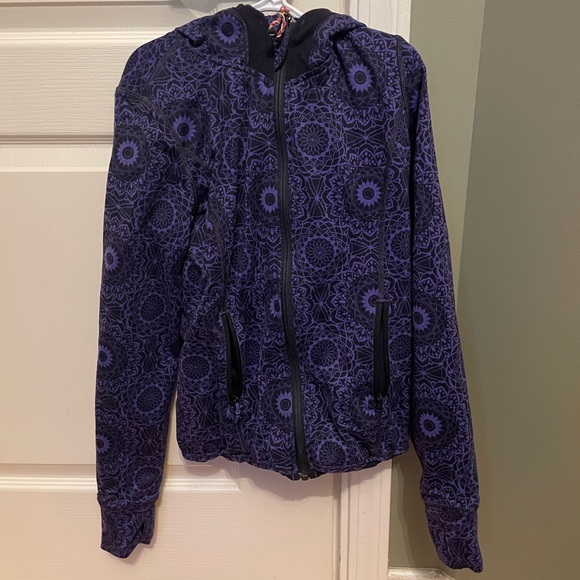 Ivivva | Reversible Live to Move Jacket | Size 10 - Picture 3 of 4